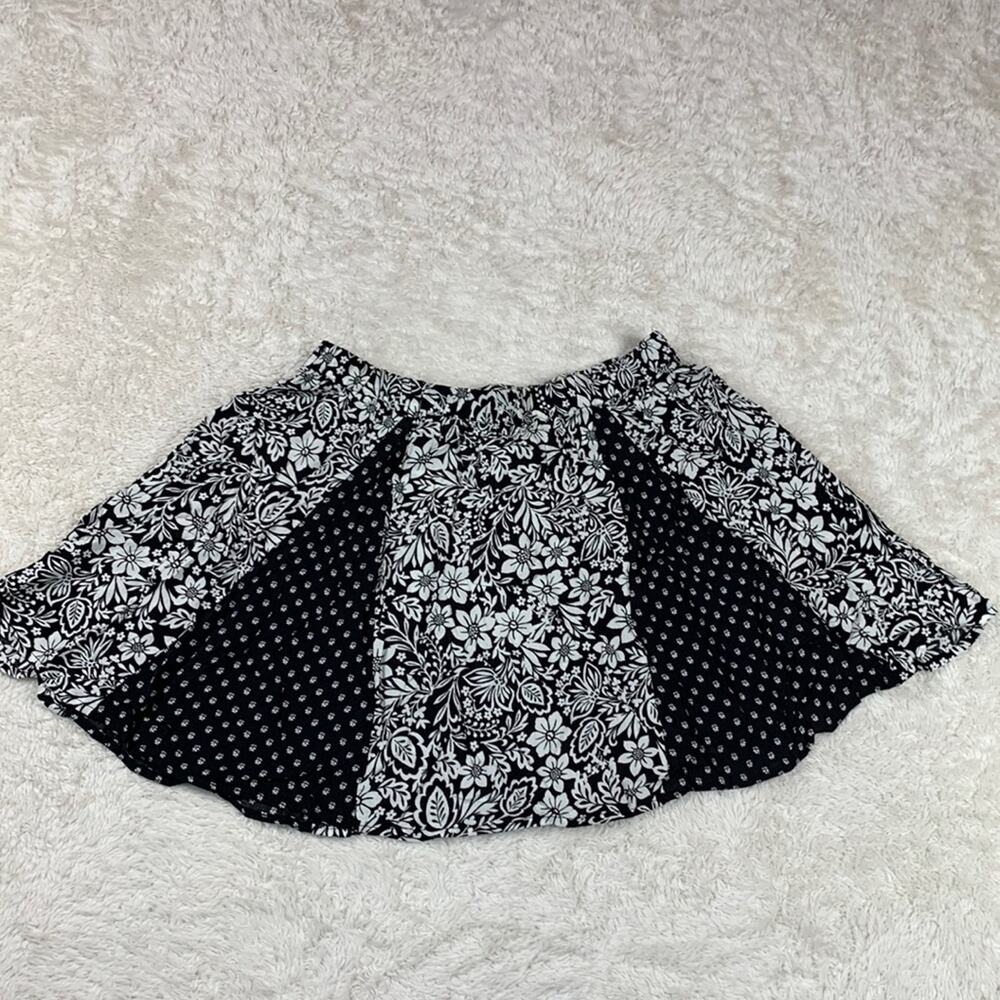 Aero Patterned panel fit and flare mini‎ black and white skirt, medium